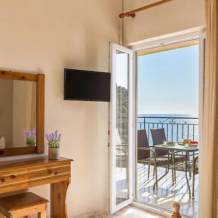 Escape Studio With Swimming Pool - Beach