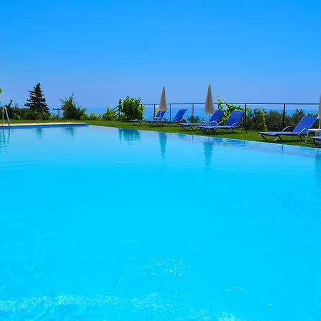Escape Studio With Swimming Pool - Beach Apartment Pelekas