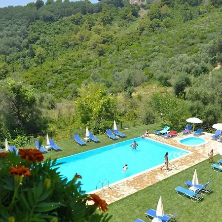 Escape Studio With Swimming Pool - Beach Apartment Pelekas